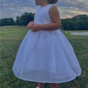 Flower girl dress Ball Gown Knee-length Satin/Tulle Sleeveless Scoop Neck